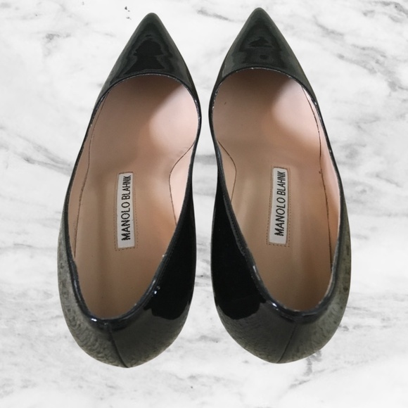 Manolo Blahnik BB Patent Leather Black Pointed Toe Pumps - Picture 5 of 16